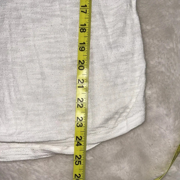 Express White Semi-Sheer 3/4 Tabbed Sleeve Round Hem Crewneck Top Small Women’s - Picture 8 of 11